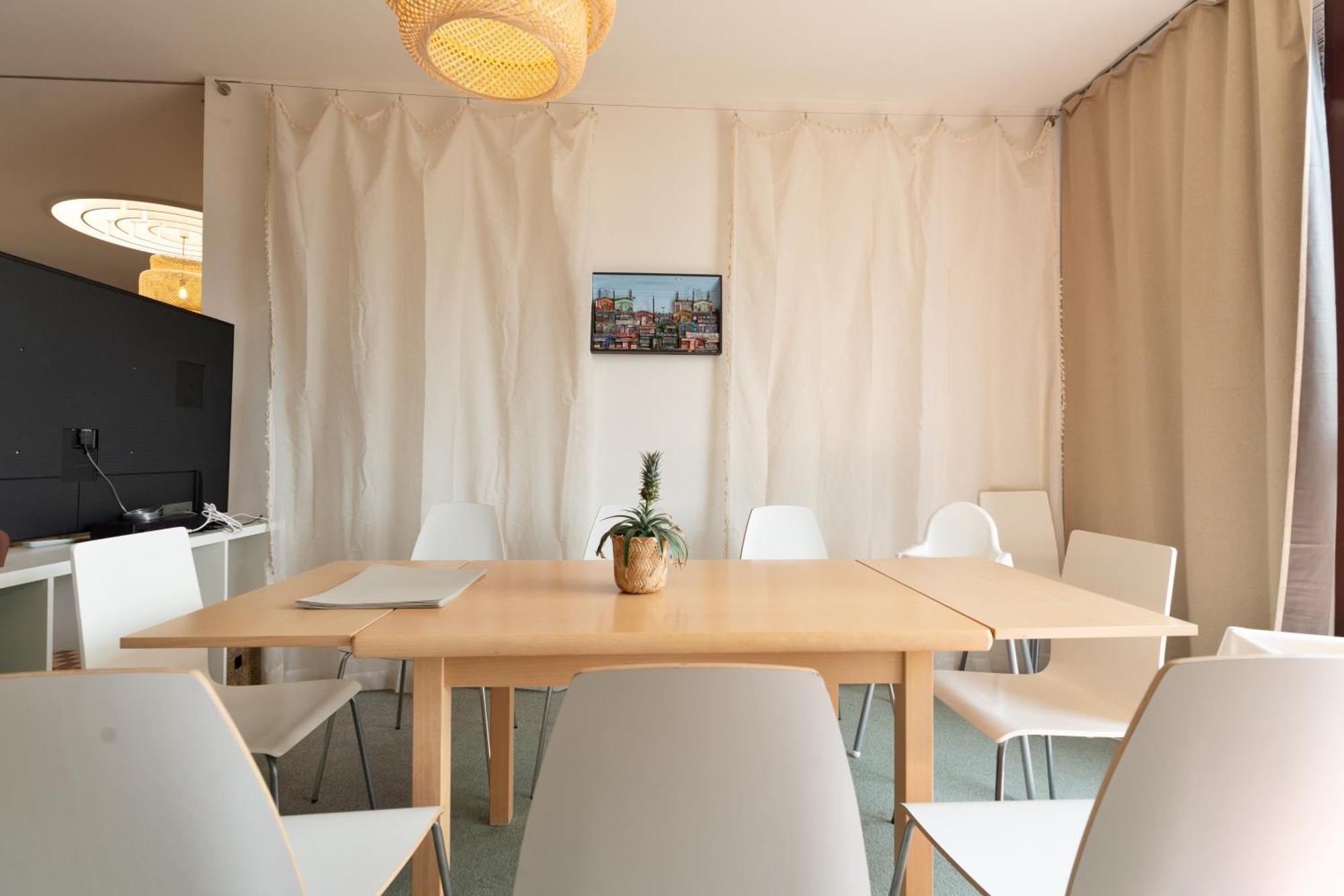 Apartmán Penthouse Rooftop Loft, 190sq, Panorama View, 1min To Main Station- 5min To Basilej